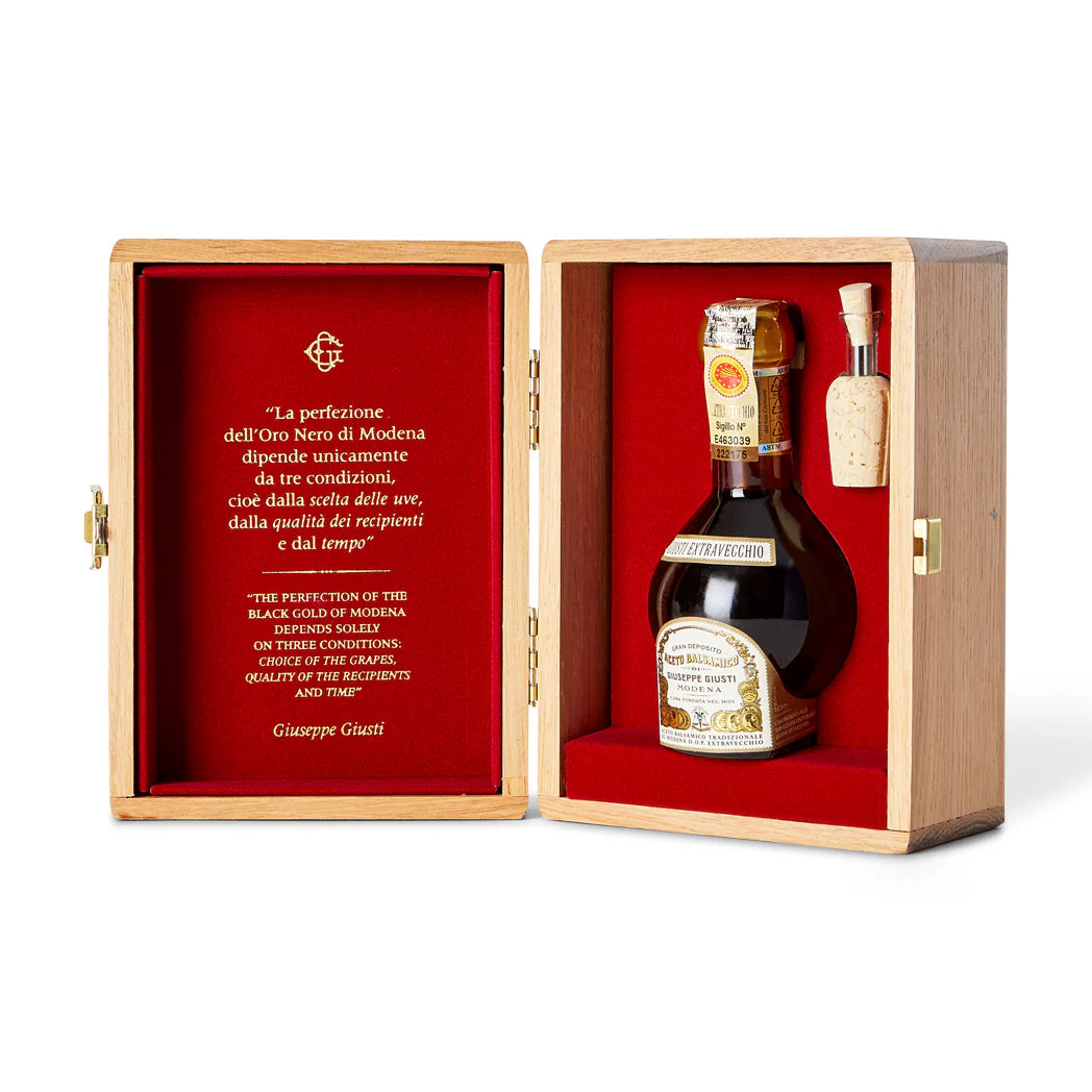 Acetaia Giusti Aceto Balsamico Tradizionale di Modena DOP "Extravecchio" (0,1l) - Gourmet Markt