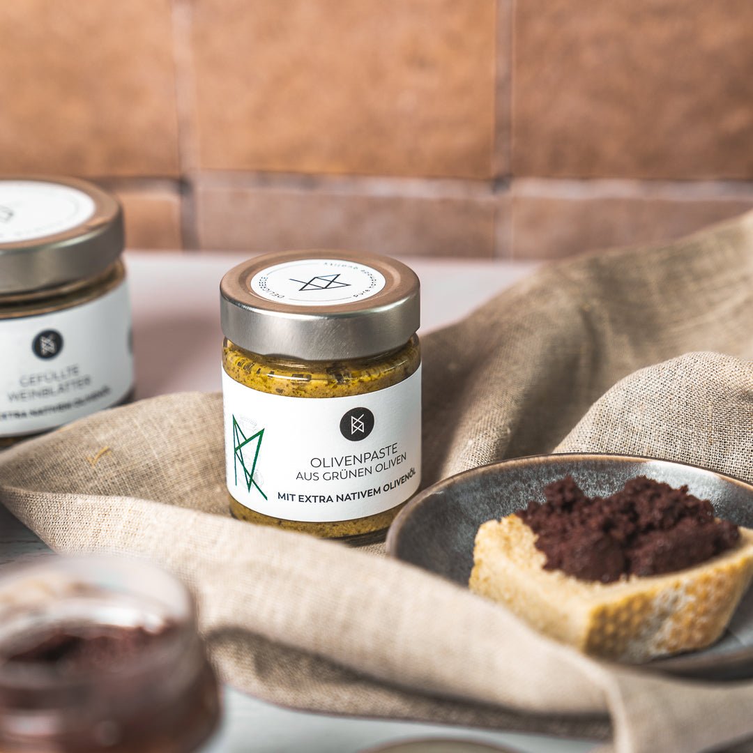 Deligreece Olivenpaste aus grünen Oliven (140g) - Gourmet Markt